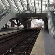 Otelul este un material cheie pentru industriile constructiilor si a transporturilor