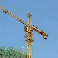 Pentru proiecte de constructii realizate la termen si eficient, apeleaza la inchirieri macarale turn