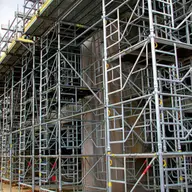 Primul pas in demararea unei constructii: alegerea sistemului de schele