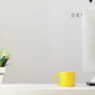 7 metode simple prin care iti faci biroul mai primitor