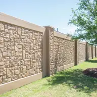 Sunt gardurile din beton o optiune excelenta pentru locuintele moderne?