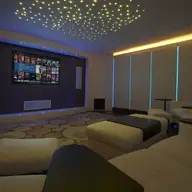 Ghid complet pentru organizarea unui cinema sportiv acasă