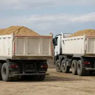 Cum să alegi corect o firmă de încredere pentru livrarea agregatelor de balastieră