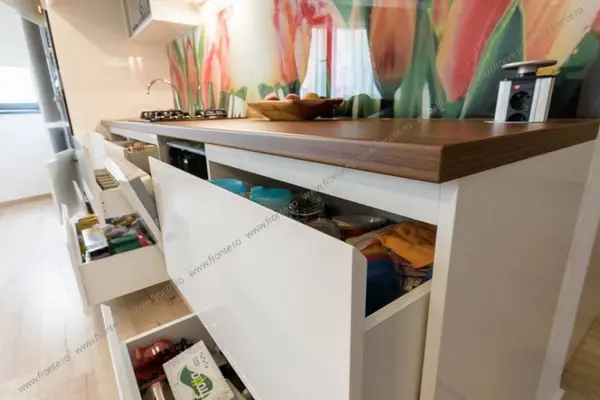 Bucatarii din MDF vopsit de la Fronte Design
