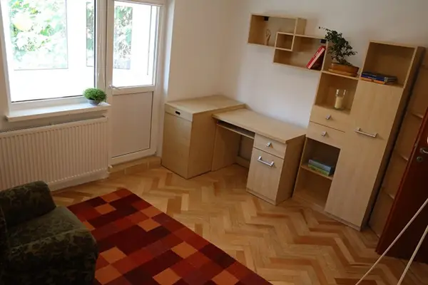 Proprietar vand apartament 3 camere, etaj 2, Timisoara