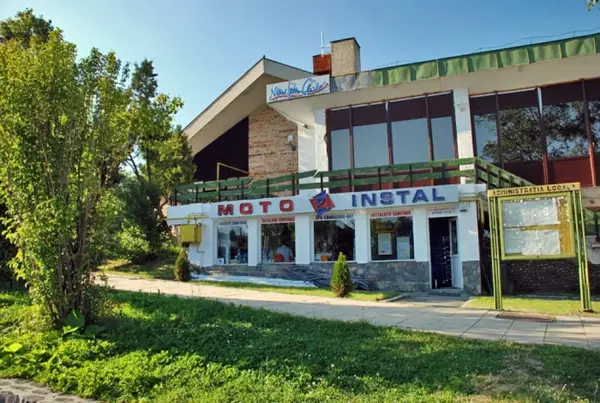 Moto Instal