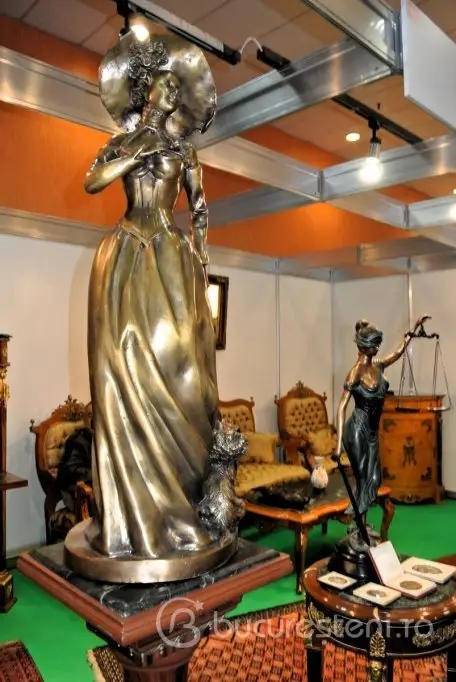 Antique Market