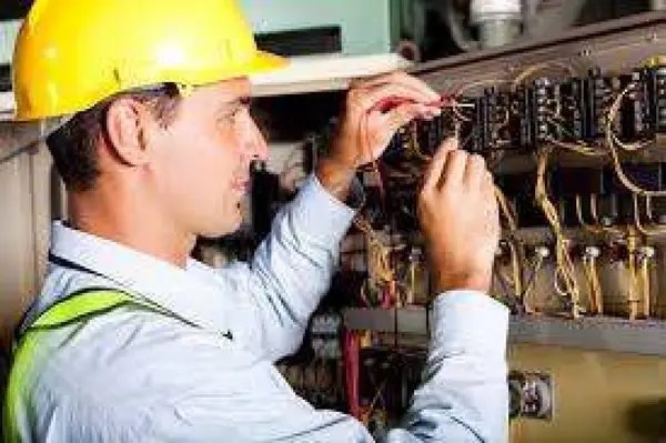 Ce poti face daca ai probleme cu electricitatea