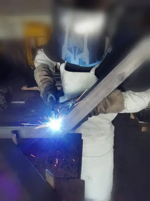 Stalpi metalici gard realizati la comanda