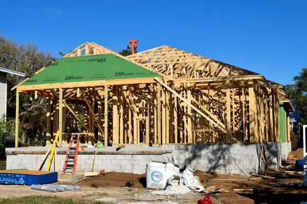 Pasii pe care trebuie sa-i urmezi daca vrei sa-ti construiesti o casa
