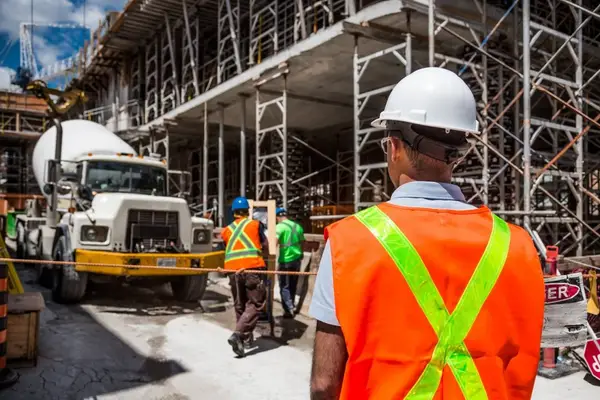10 reguli de baza de care sa tii cont cand alegi materialele de constructii