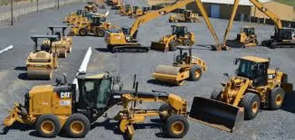 Echipamente de constructii noi sau de inchiriat?