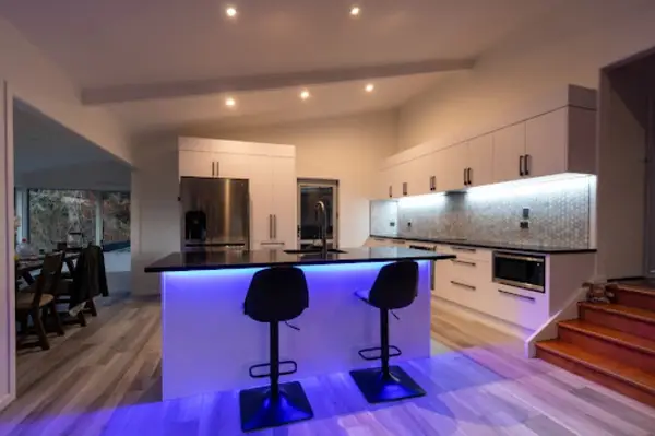 5 idei de renovare folosind banda LED