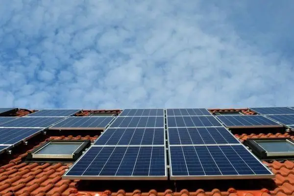 Cea mai buna investitie a anului 2023: panourile fotovoltaice