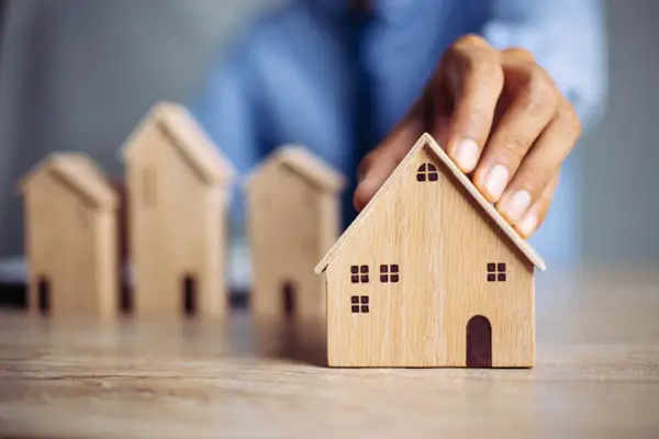 Tendințe emergente în construcții: casele pe structură de lemn