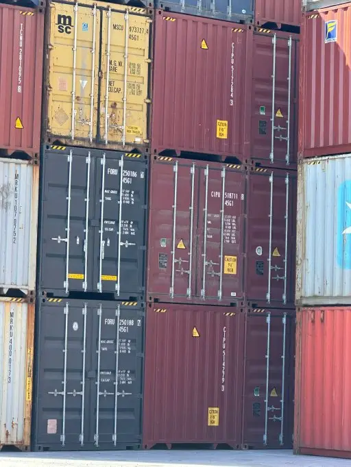 Containere maritime de 6 metri