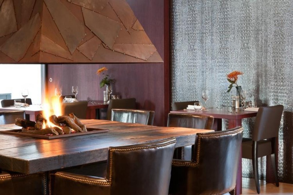 Folii Sibu pentru decorare restaurante de la Protege Parol