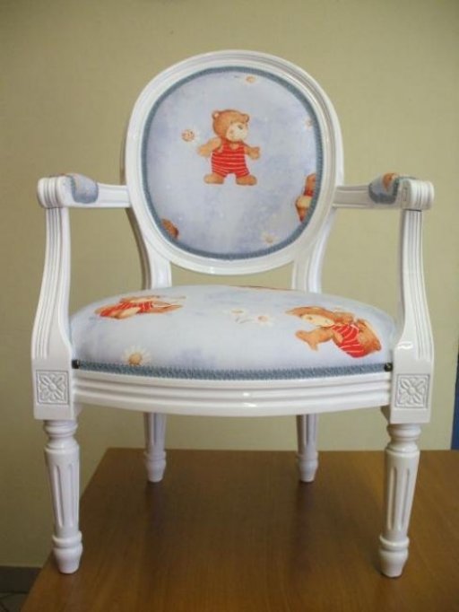 Scaun Luigi XVI baby de la Casa Barani Timisoara