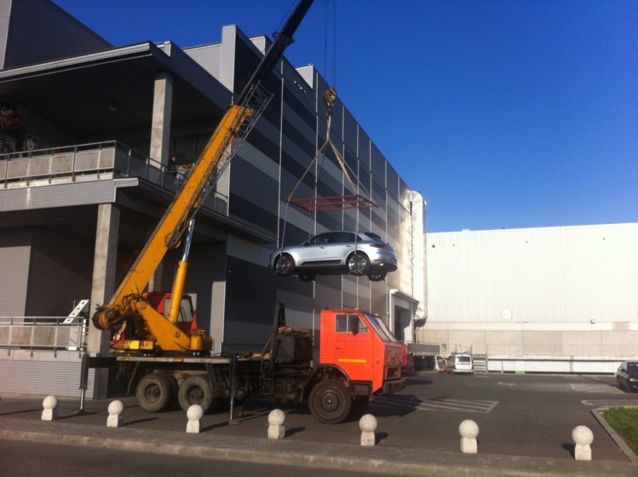 Macara de inchiriat – Gerom Tour iti ofera echipamente constructii performante