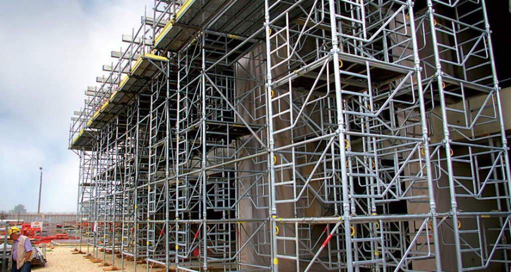 LucInvest.ro – A venit primavara si constructorii apeleaza la servicii de vanzari schele metalice pentru constructii la „inaltimea” asteptarilor