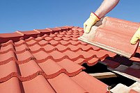 Poți face și singur anumite reparații la acoperișul casei tale