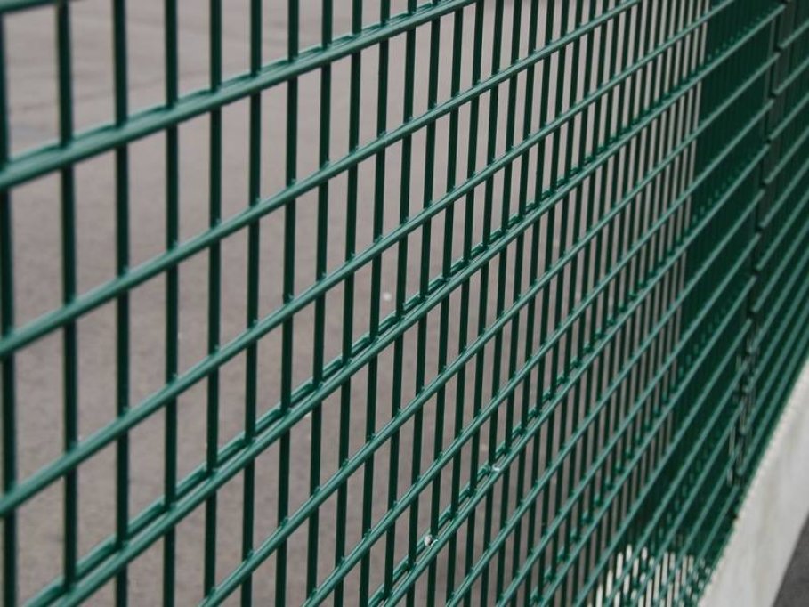 ARMURA – garduri din plasă de calitate şi moduri de utilizare