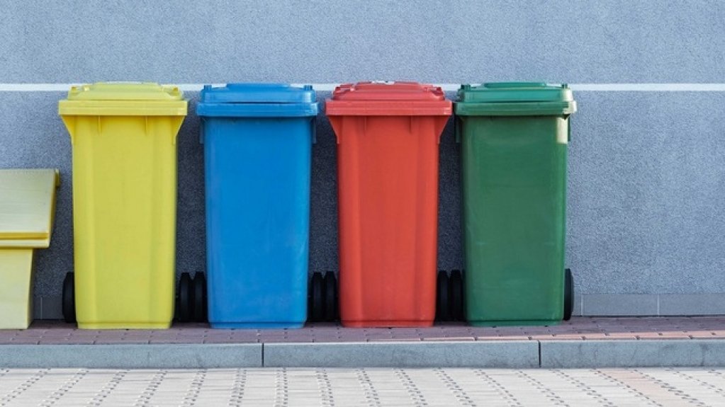 Pubele gunoi pentru proprietarii de magazine - Cât de importantă este separarea corectă a deșeurilor?
