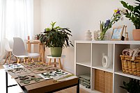 Sfaturi de design pentru a maximiza spațiul în apartamentele mici